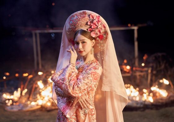 Hòa Minzy có con với ai