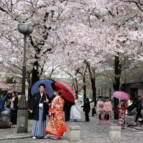 Cầu thủ Ronaldinho giành Quả bóng vàng vào năm nào?