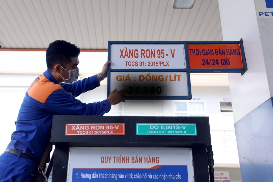 Giá xăng dầu hôm nay bao nhiêu 1 lít