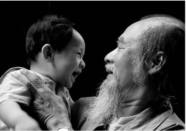 mo-thay-ong-ngoai-ve-tham-la-diem-lanh-hay-du-mmmma
